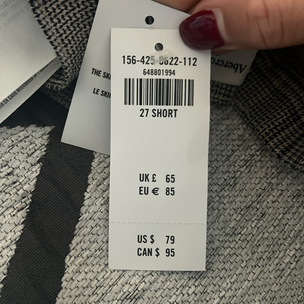 Abercrombie split hem plaid trousers. 27 short - Picture 4 of 4